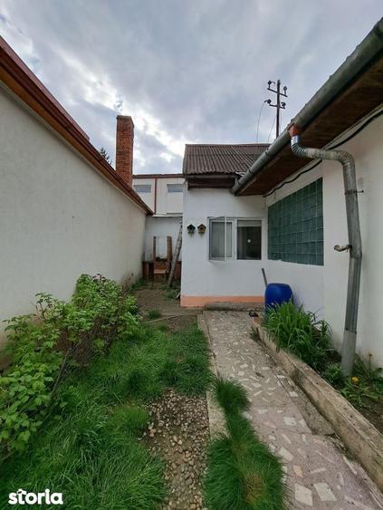 Casă cu 4 camere cu Teren 320 Mp în Orașul Vechi