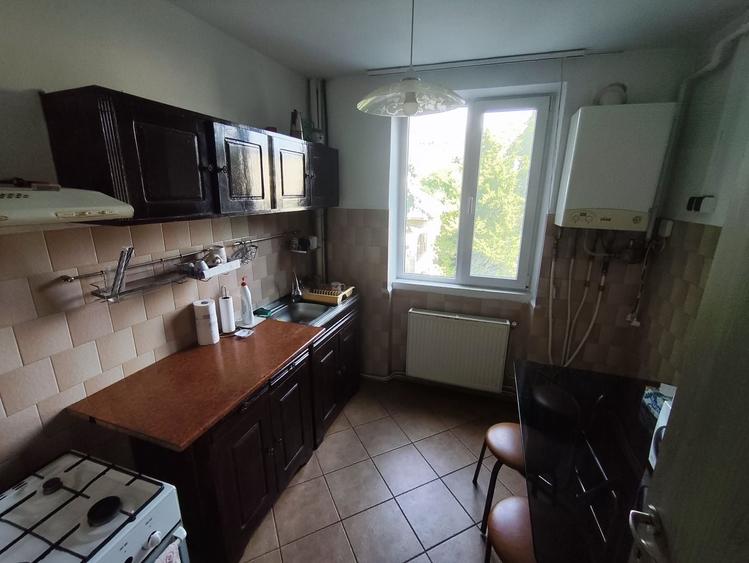 Inchiriez apt. cu 3 camere in Baia Mare intre RFN si Albina - 4