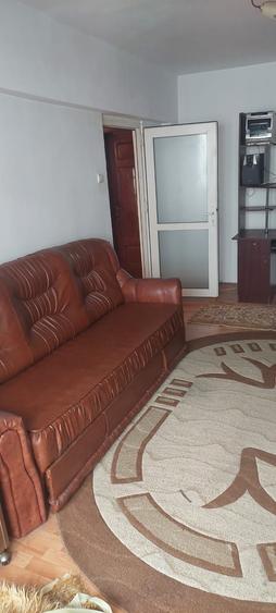 Apartament cu 2 camere decomandat în Gura Văii