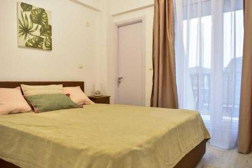 Apartament cu 3 camere semidecomandat în Exterior Vest