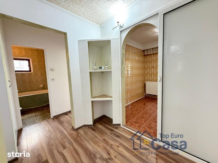 Apartament cu 2 camere decomandat în Central
