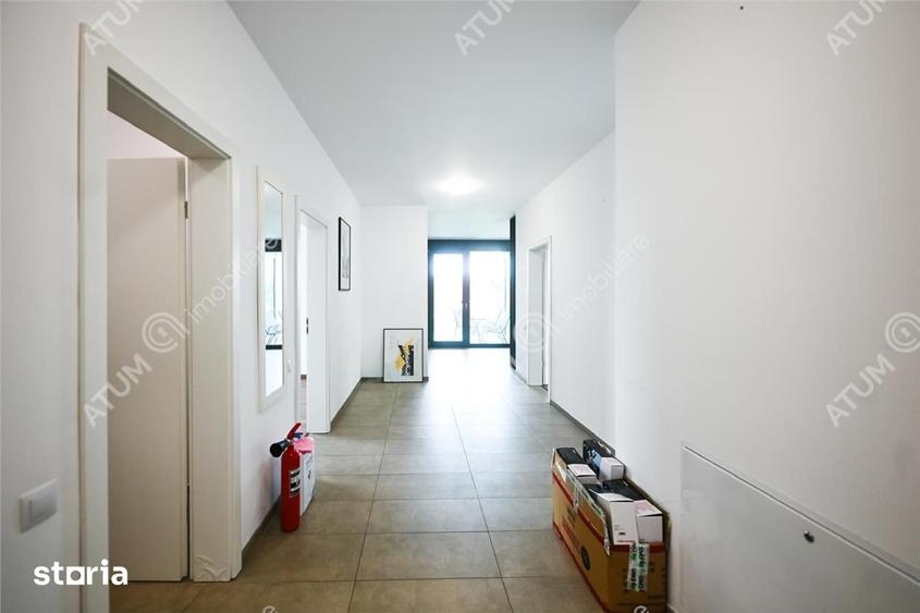 Apartament cu 3 camere decomandat în Valea Aurie
