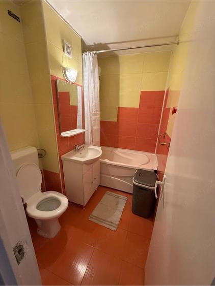 Apartament cu 2 camere semidecomandat în Telegrafului