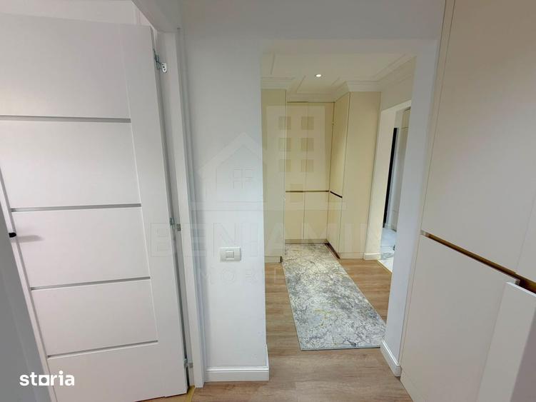 Apartament cu 3 camere decomandat în Craiovița Nouă