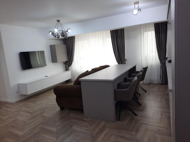 Apartament cu 3 camere în Ștefan cel Mare