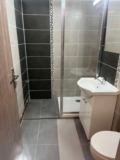 Apartament cu 2 camere semidecomandat în Calea București