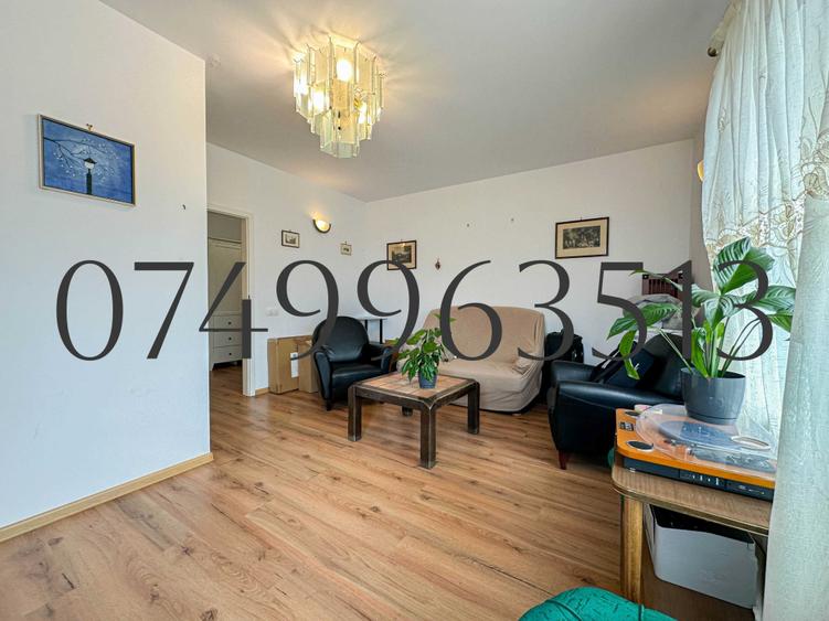 Apartament cu 3 camere decomandat în Zorilor