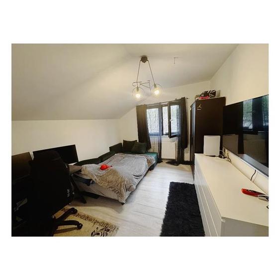 Casă individuală cu 6 camere cu Teren 517 Mp în Noua