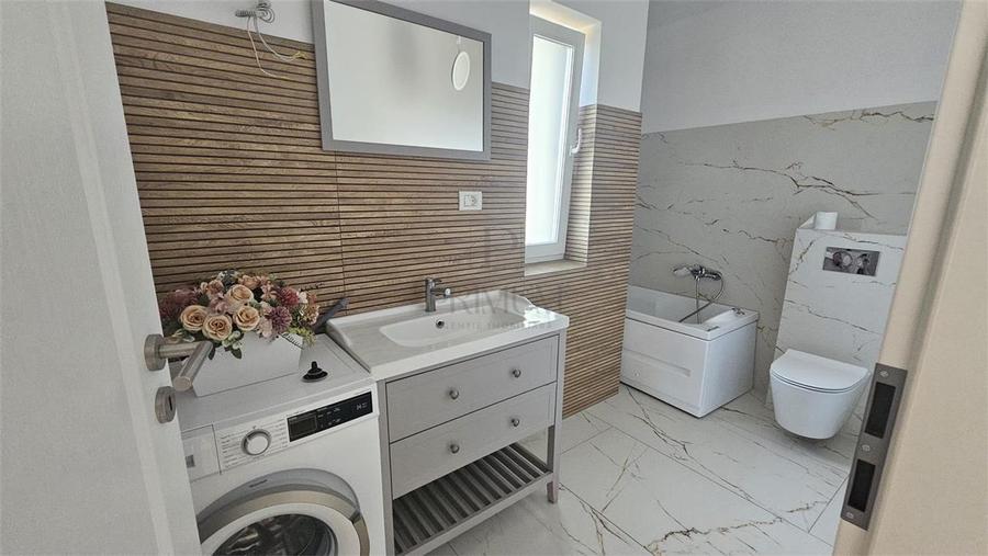 Duplex cu 4 camere cu Canalizare în Moșnița Nouă