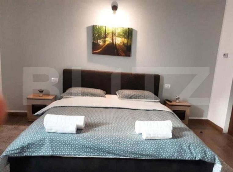 Casă cu 5 camere cu Teren 1200 Mp în Central