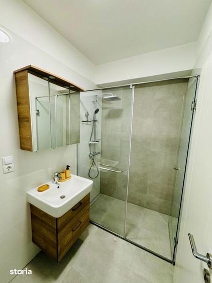 Apartament cu 3 camere, mobilat în Lazaret