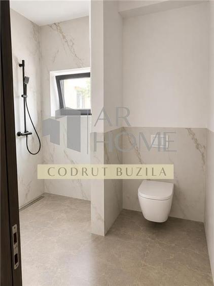 Casă individuală cu 5 camere cu Teren 385 Mp în Ultracentral