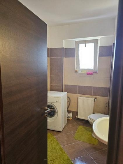 Apartament cu 2 camere decomandat, mobilat în Tomis Nord