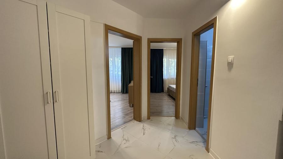 Apartament cu 2 camere decomandat, mobilat în Soarelui