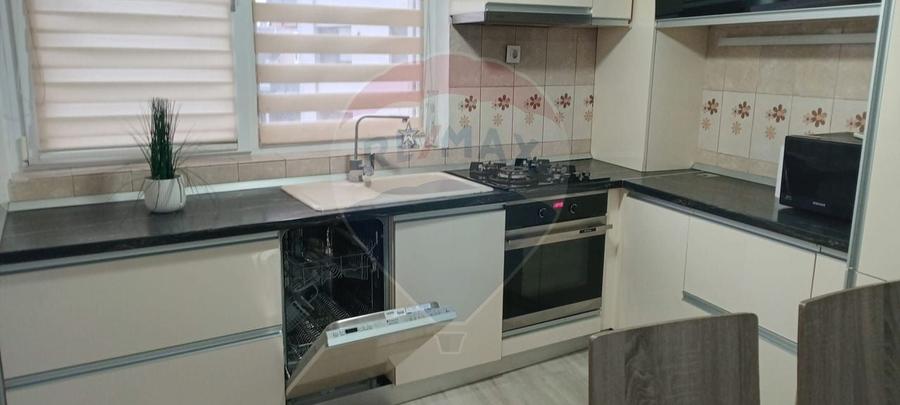 Apartament cu 2 camere decomandat, mobilat în Banu Mărăcine