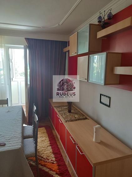 Apartament cu 4 camere decomandat, mobilat în Kiseleff
