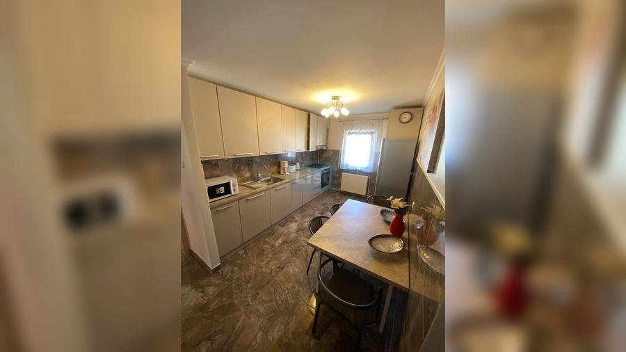 Apartament cu 3 camere semidecomandat, mobilat în Zorilor