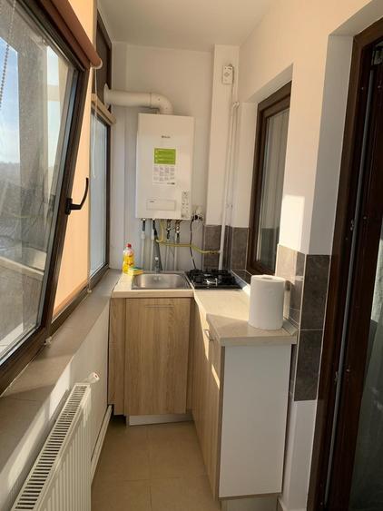 Apartament cu 2 camere semidecomandat în Valea Adâncă