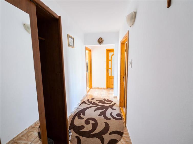 Apartament cu 2 camere decomandat în Burdujeni