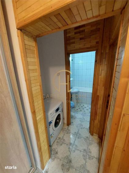 Apartament cu 3 camere decomandat, mobilat în Nicolina