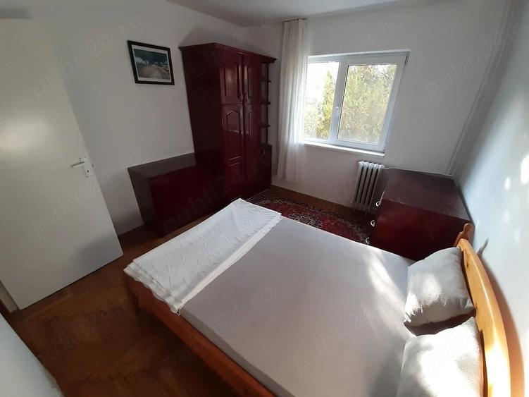 Apartament cu 4 camere decomandat în Nufărul