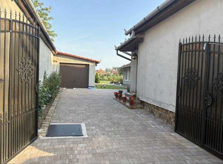 Casă cu 3 camere în Marghita