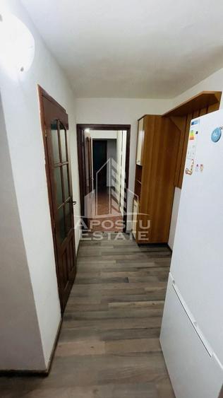 Apartament cu 3 camere decomandat în Soarelui