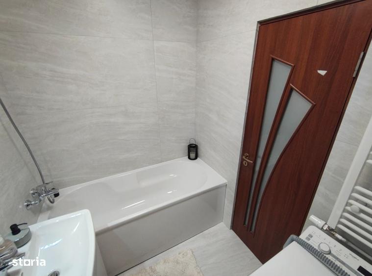 Apartament cu 2 camere decomandat în Cornișa