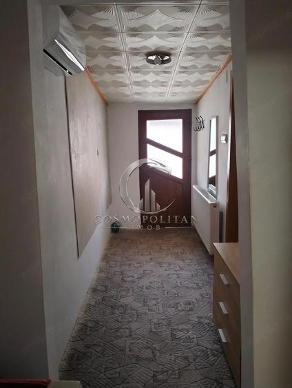 Casă cu Canalizare în Costești