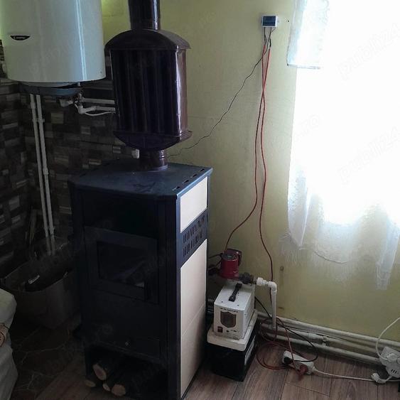 Apartament cu 2 camere decomandat în Băița