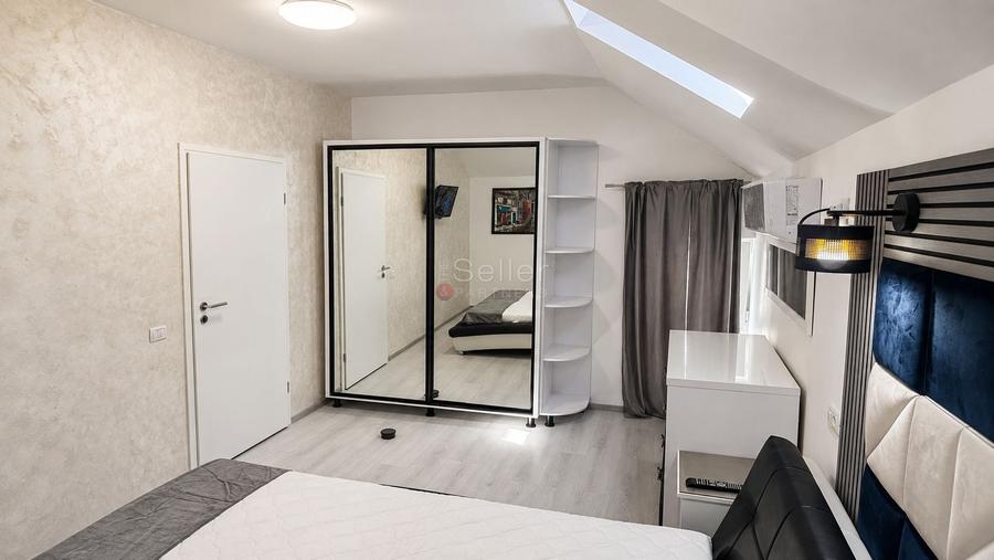 Apartament cu 3 camere decomandat, mobilat în Brașovul Vechi