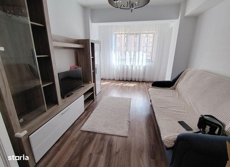 Apartament cu 3 camere decomandat în Cug