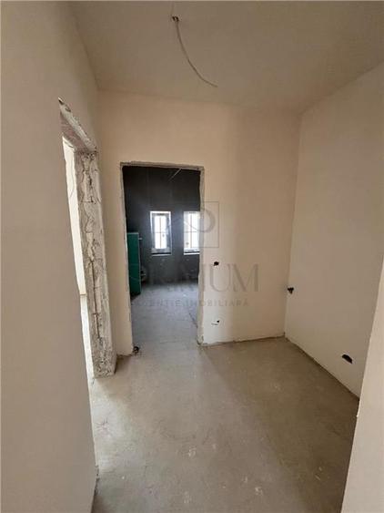Duplex cu 5 camere cu Teren 300 Mp în Moșnița Nouă