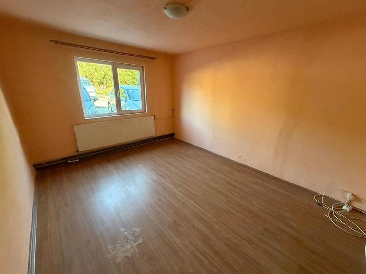 Apartament cu 2 camere decomandat în Iris