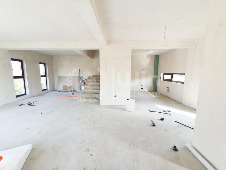 Duplex cu 4 camere cu Canalizare în Iris