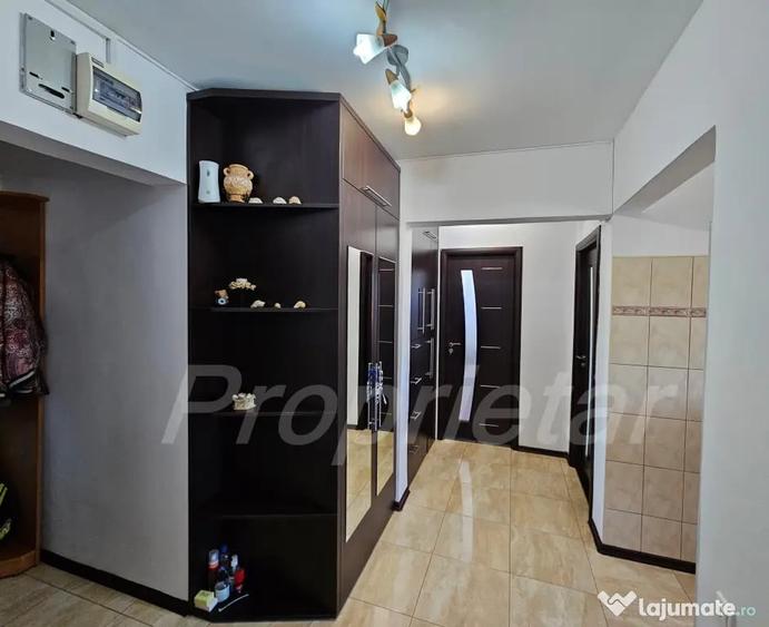 Apartament cu 2 camere decomandat, mobilat în CET