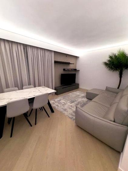 Apartament cu 3 camere decomandat, mobilat în Pipera
