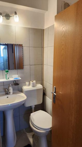 Apartament cu 3 camere decomandat în Complex Studențesc