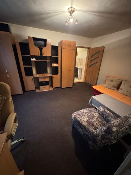 Vand apartament 2 camere zona sagului - 1
