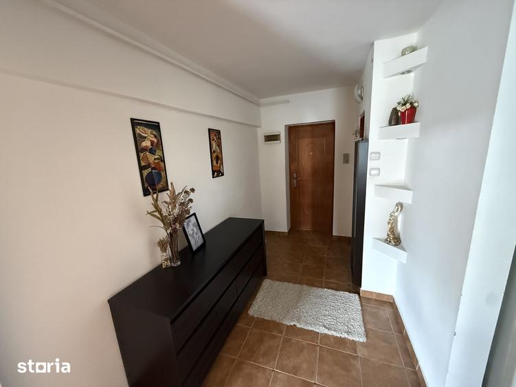 Apartament cu 3 camere în Uric