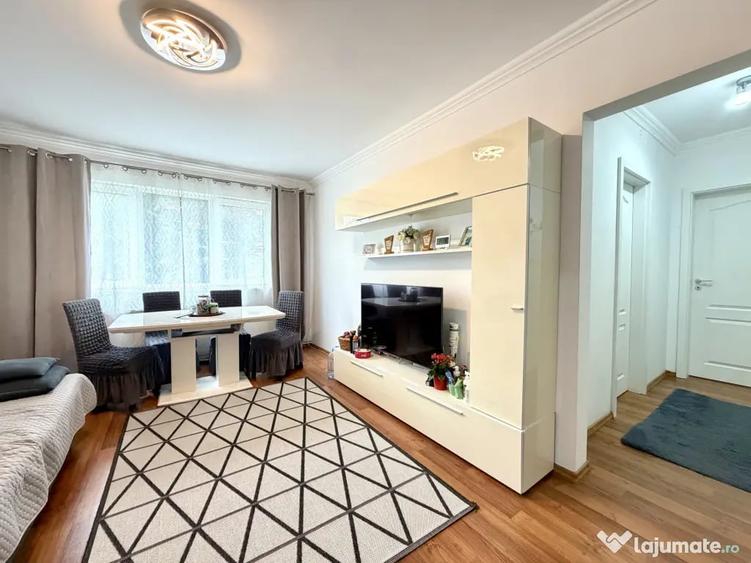 Apartament cu 3 camere semidecomandat în Cetății
