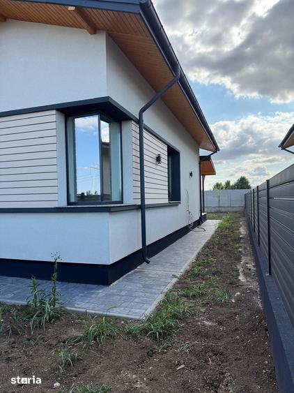 Casă cu 4 camere cu Teren 450 Mp în Central
