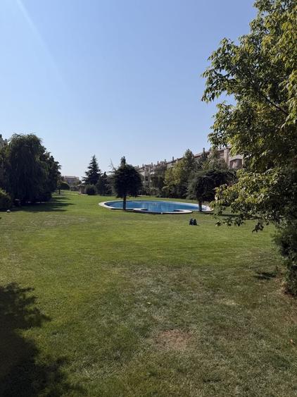 Apartament 3 camere, 130 mp, terasa, semineu, piscine, parcare si boxa Ibiza Sol Pipera - 1