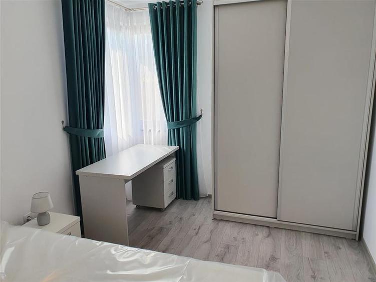 Apartament cu 3 camere semidecomandat, mobilat în Șelimbăr