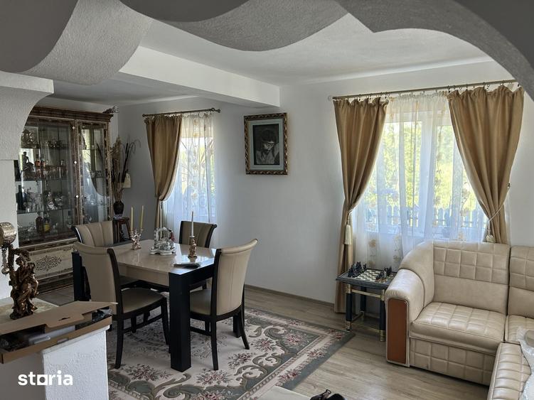 Casă cu 3 camere cu Teren 2496 Mp în Băbana