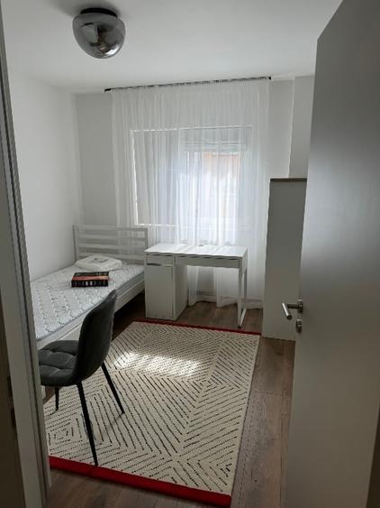 Apartament cu 3 camere decomandat în Mărăști