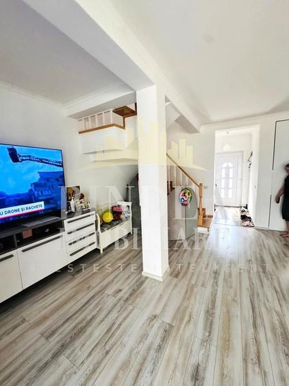 Duplex cu 4 camere cu Canalizare în Dumbrăvița