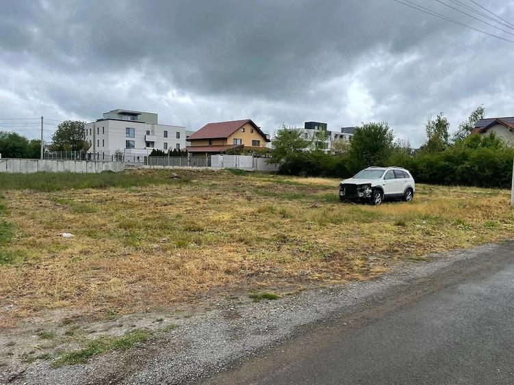 Teren de 611 mp, în Dumbrăvița