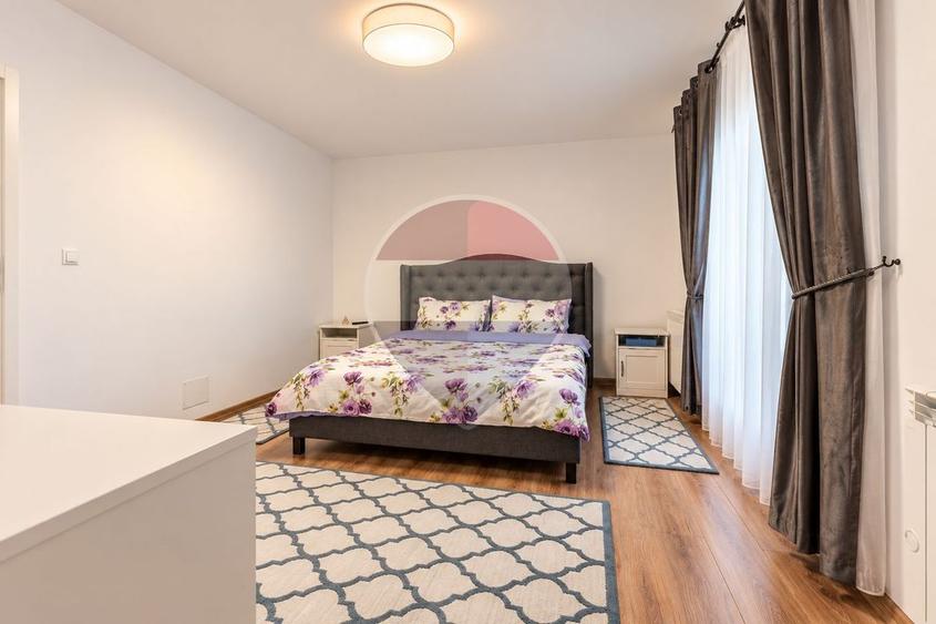 Casă individuală cu 5 camere cu Teren 501 Mp în Valea Adâncă