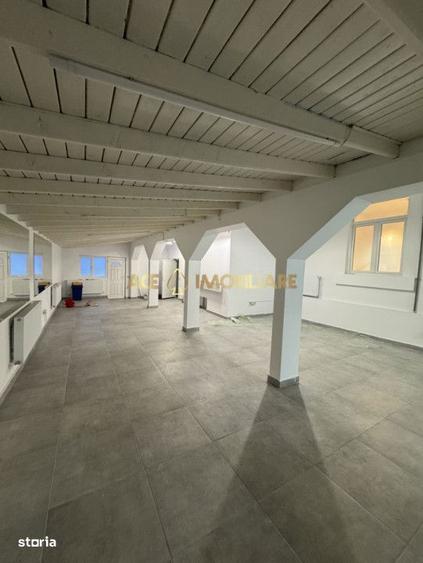 Casă cu 9 camere cu Teren 250 Mp în Dacia